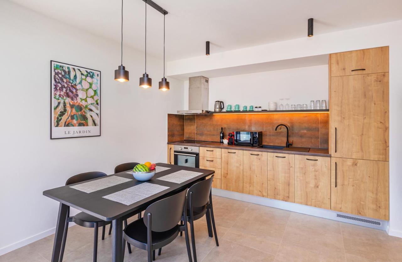 Blacksmith Apartments By Duhomes ดูบรอฟนิก ภายนอก รูปภาพ